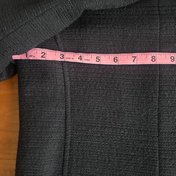 Vince round collar lined coastal blue jacket. Size 2. - Picture 16 of 16